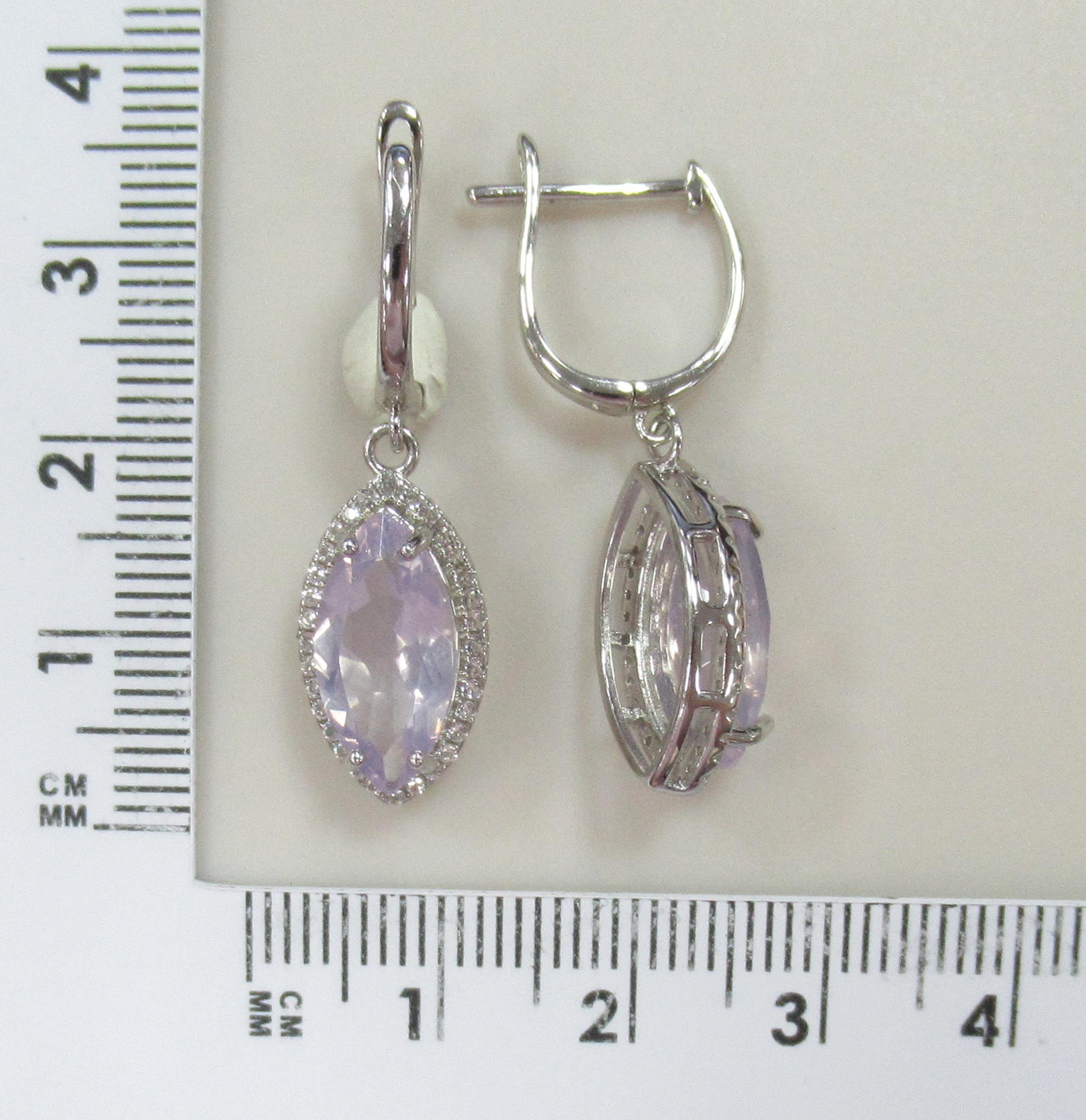 Серебряные серьги с кварцем